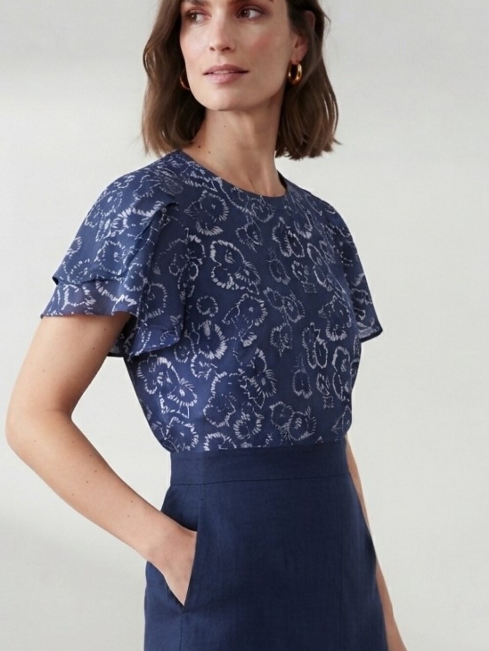 NEVER WORN! Banana Republic Navy Floral Print Flutter Sleeves Blouse Top Sz 14P